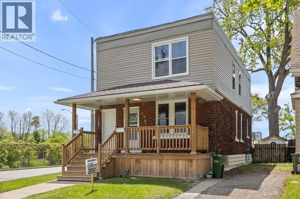 1381-83 Wellington, Windsor